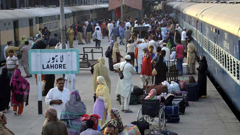Feed Hungry Travelers